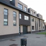 3 winkels, 2 woningen en 6 appartementen te Hoogstraten